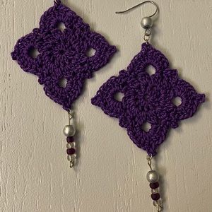 ❤️ Crochet drop earrings w/beads -purple & silver